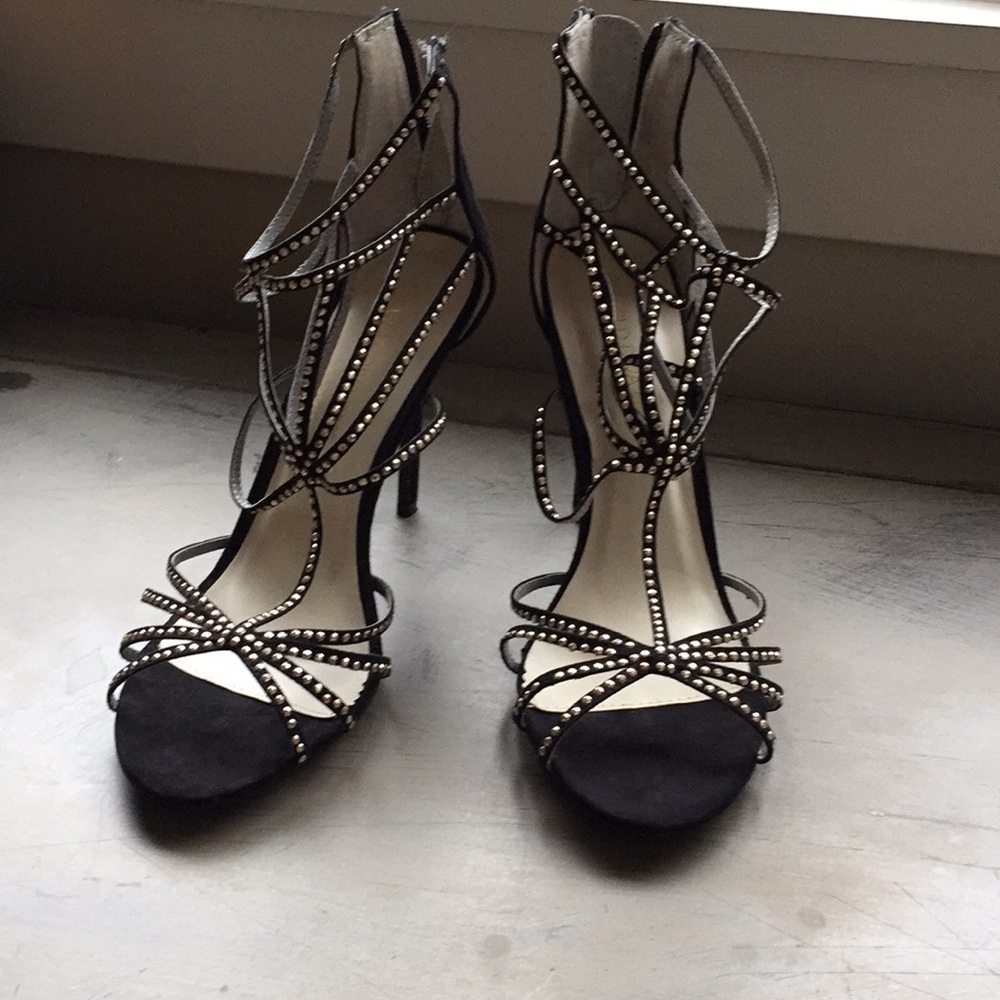 Wild Diva Lounge Black stilettos